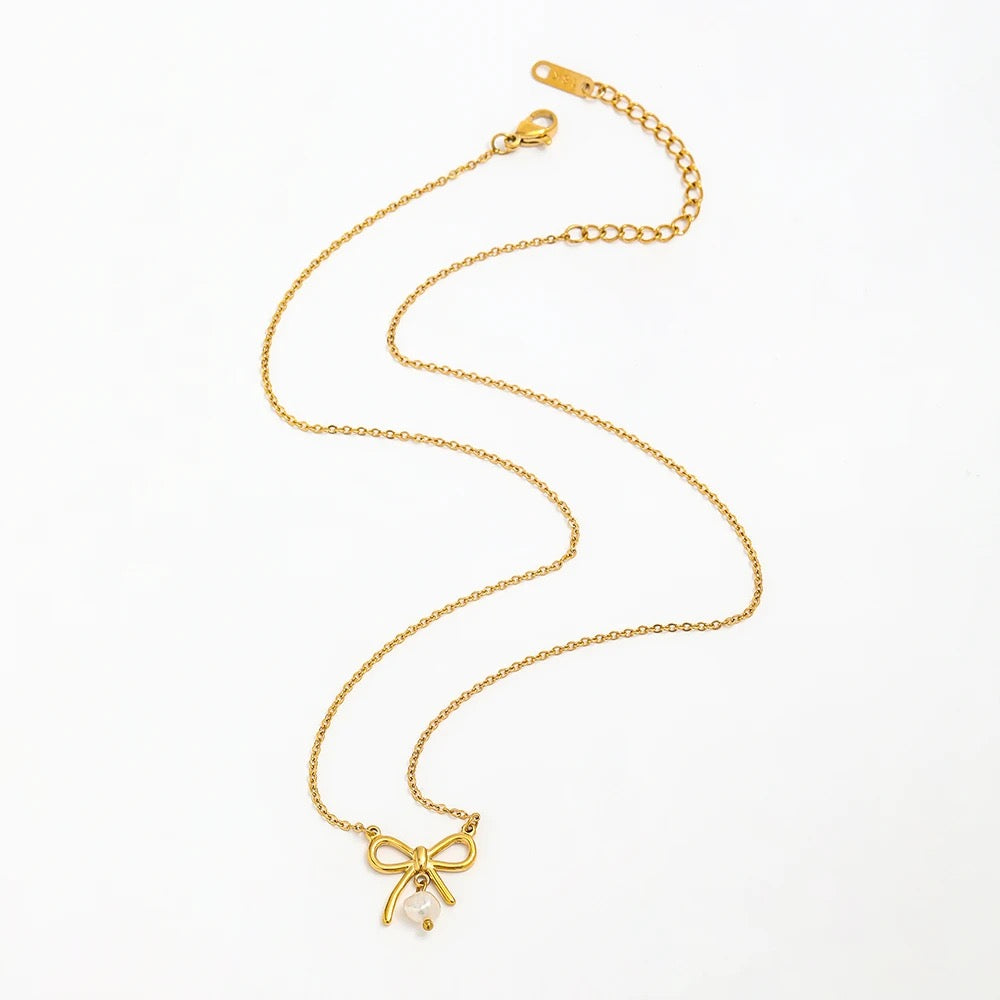Pearl Bow Necklace
